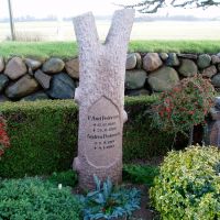 Andrea-P. Axel Pedersen. Tyrsted Kirkegård