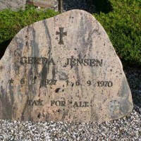 Gerda Jensen (Ruskær). Engesvang Kirkegård