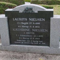 Laurits Christian-kathrine Nielsen Karup Kirkegård