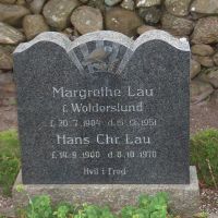 Hans Chr-Margrethe Lau. Kragelund Kirkegård