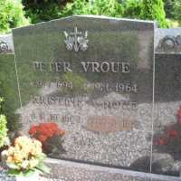 Kristine og Jens Peter Nielsen Vrou, Ørslevkloster kirkegård