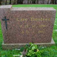 Lars Troelsen. Thorning Kirkegård