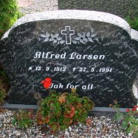 Alfred Larsen, Karup Kirkegård