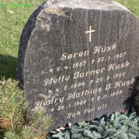 Søren Johannesen Kusk-Mette Barner. Thorning Kirkegård