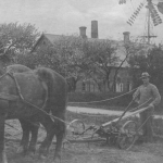 Aksel Pedersen, Drea´s mand. Antagelig fra \"Fredensholm\" i Dallerup pr. Ørnstrup hvor han tjente