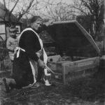 Arine, Henning eller C. E. ved rugekasse